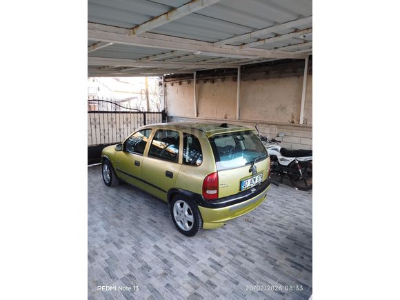 Sahibinden Opel Corsa 1.4 100.Yıl 2000 Model  230.000 km Sarı