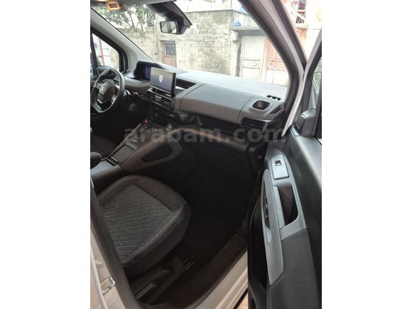 Sahibinden Peugeot Rifter 1.5 BlueHDI Allure 2025 Model