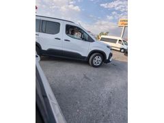 Sahibinden Peugeot Rifter 1.5 BlueHDI Allure 2025 Model