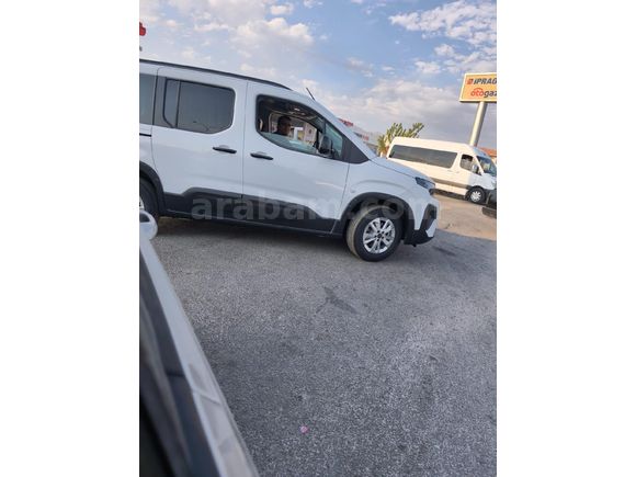 Sahibinden Peugeot Rifter 1.5 BlueHDI Allure 2025 Model