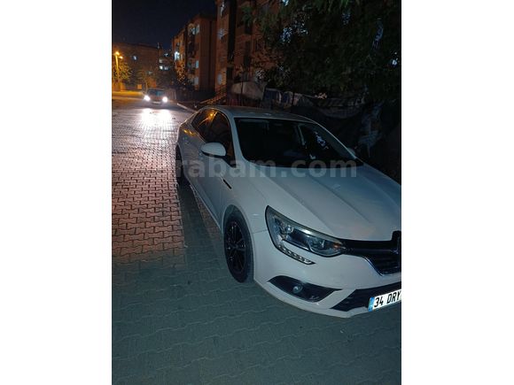 Sahibinden Renault Megane 1.5 dCi Joy 2020 Model  200.890 km Beyaz