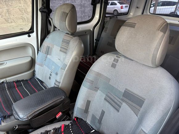 Sahibinden Renault Kangoo Multix 1.5 dCi Expression 2011 Model 