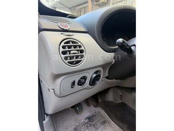 Sahibinden Renault Kangoo Multix 1.5 dCi Expression 2011 Model 