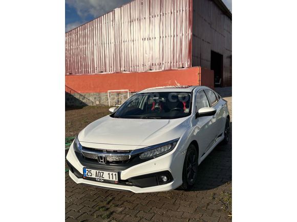 Sahibinden Honda Civic 1.6i VTEC Elegance 2021 Model 