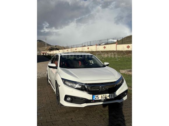 Sahibinden Honda Civic 1.6i VTEC Elegance 2021 Model 
