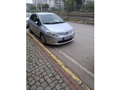 Sahibinden ACİL SATILIK Toyota Auris 1.4 D-4D Comfort Plus 2012 Model