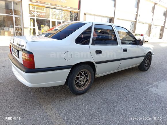 Sahibinden Opel Vectra 1.8 GL 1993 Model