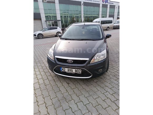 FORD FOCUS EN DOLUSU YENİLENMİS MOTOR 185.000 KM