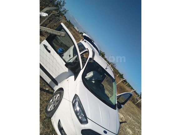 Sahibinden Ford Transit Courier 1.5 TDCi trend 2014 Model