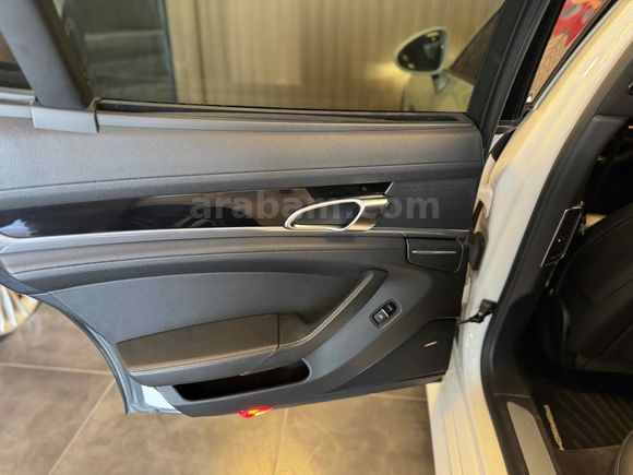 Galeriden Porsche Panamera Diesel 2012 Model Manisa