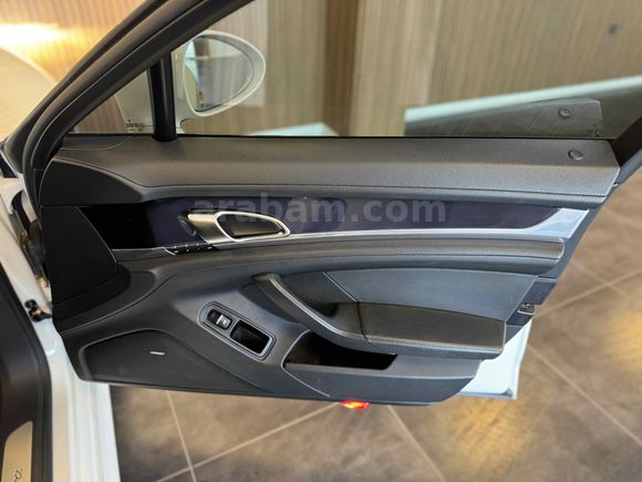 Galeriden Porsche Panamera Diesel 2012 Model Manisa