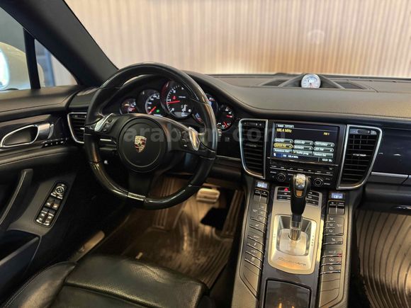 Galeriden Porsche Panamera Diesel 2012 Model Manisa