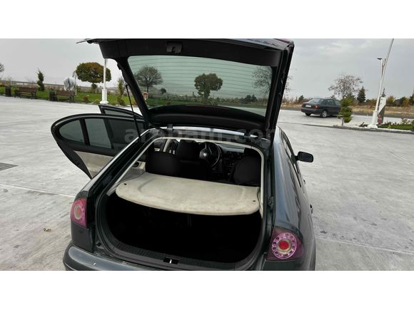 Sahibinden Seat Leon 1.6 Signo 2001 Model 