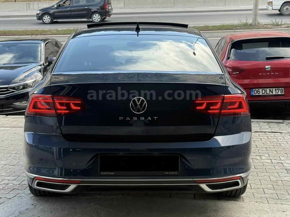 Volkswagen Passat 2.0 TDi 108 binde hatasız boyasız tramersiz  cam tavan 