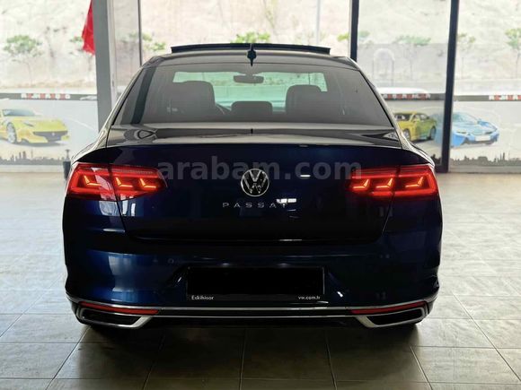Volkswagen Passat 2.0 TDi 108 binde hatasız boyasız tramersiz  cam tavan 