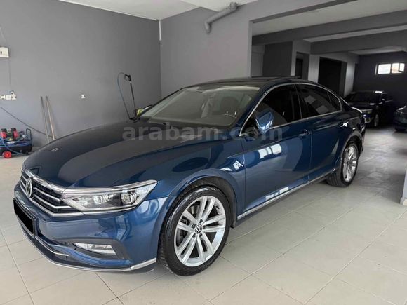 Volkswagen Passat 2.0 TDi 108 binde hatasız boyasız tramersiz  cam tavan 