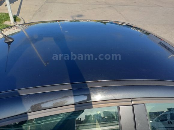 Sahibinden Renault Fluence 1.6 Expression 2010 Model  200.000 km Siyah