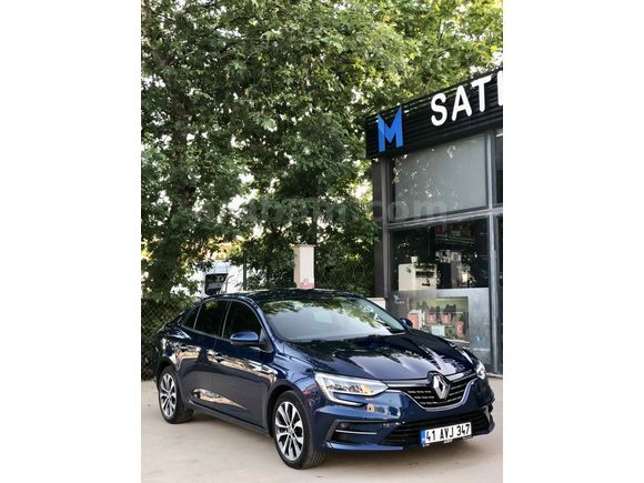 Sahibinden Renault Megane 1.3 TCe Icon 2024 Model 