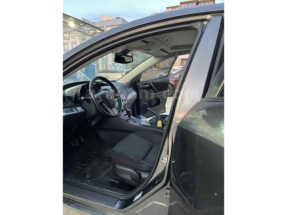 Sahibinden Mazda 3 1.6 Impressive 2012 Model 