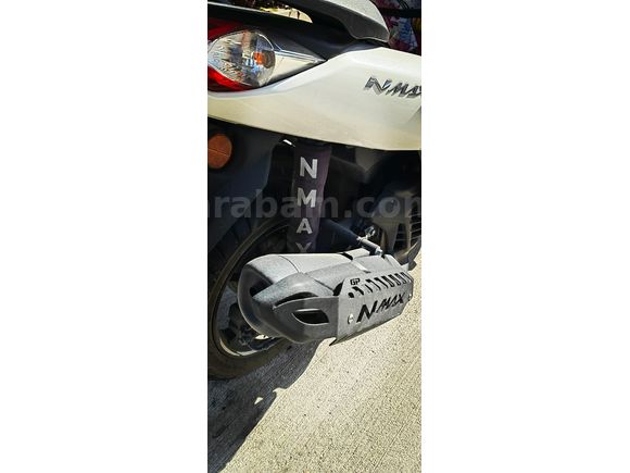 Sahibinden Yamaha N-Max 125 beyaz, mükemmel durumda.