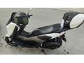 Sahibinden Yamaha N-Max 125 beyaz, mükemmel durumda.