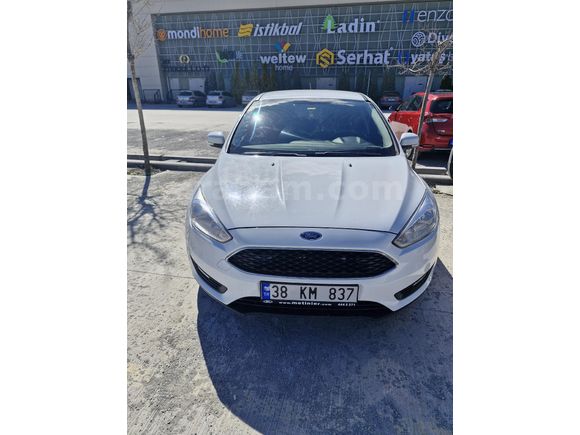 MEMURDAN Ford Focus 1.6 Ti-VCT Trend X 2017 Model  96.000 km Beyaz
