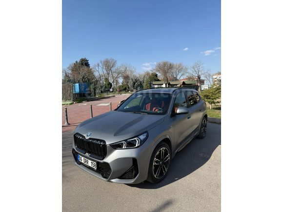 BMW iX1 İdrive30 M Sport (313HP) 2023 Model  49.700 km ( Frozen mat boya) kaplama değildir