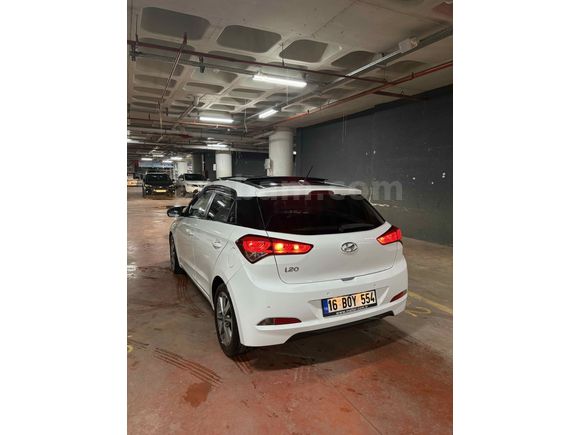 Sahibinden Hyundai i20 1.4 CRDi Style 2017 Model 