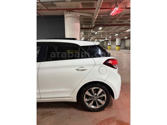 Sahibinden Hyundai i20 1.4 CRDi Style 2017 Model 