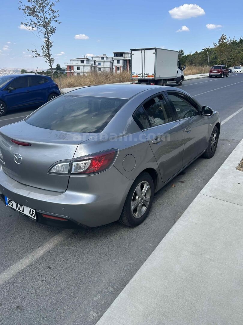 Sahibinden Mazda 3 1.6 Touring 2010 Model İstanbul 233.000 km Gri (Gümüş) 3