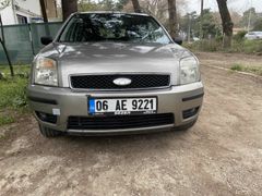Sahibinden Ford Fusion 1.6 Lux 2004 Model 