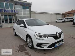 BÜYÜKSOYLU 'DAN 2021 RENAULT MEGANE 1.3 TCE JOY 140 HP AC