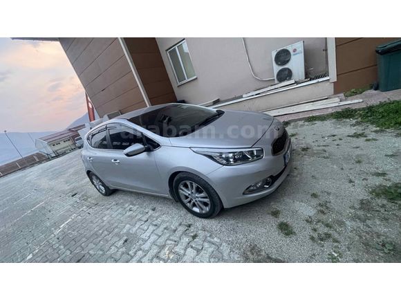 Sahibinden Kia Ceed  tarcanlar expertizli detaylar açıklamada