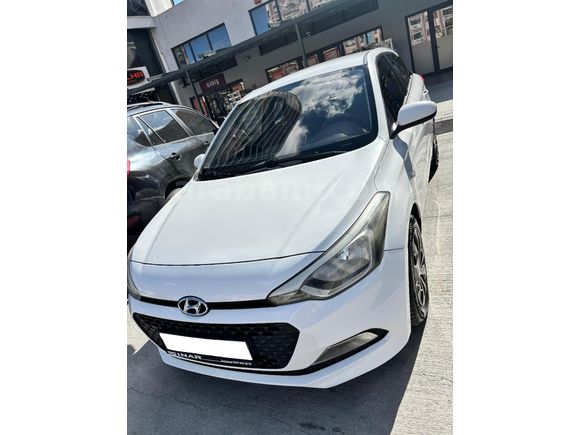 Sahibinden Hyundai i20 1.4 CRDi Jump 2015 Model Ankara 197.000 km Beyaz