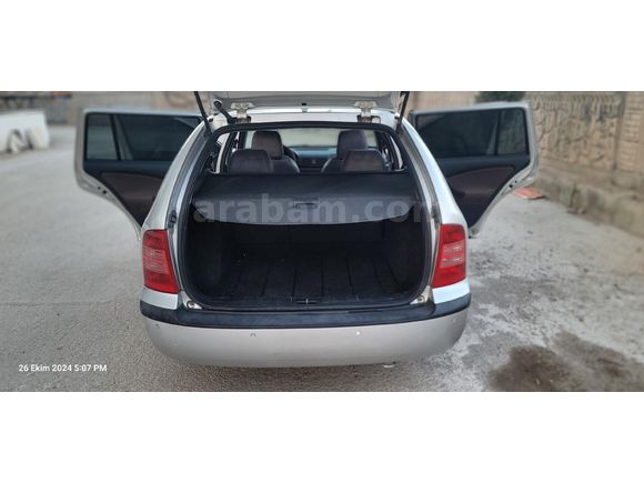 SahibindenTR TEK FUL ORJİNAL  Skoda Octavia 1.6 Elegance 2006 Model