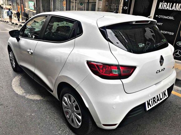 LA FERRO CAR RENTAL'DEN RENAULT CLİO 2000TL