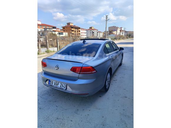 PASSAT 2018 ÇIKIŞLI CAM TAVAN SANGRUFLU