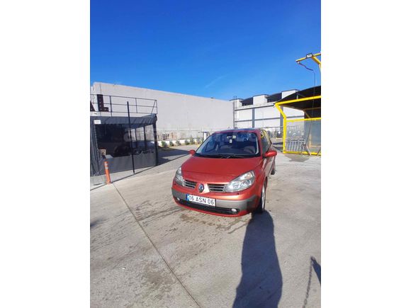 Sahibinden Renault Scenic 1.5 dCi Dynamique 2005 Model 