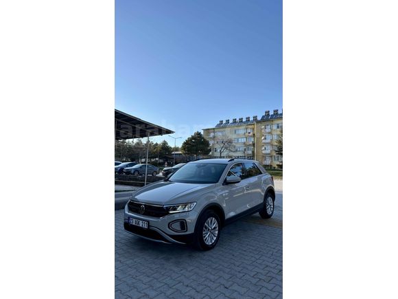 Sahibinden Volkswagen T-Roc 1.5 TSI Life 2025 Model Elazığ