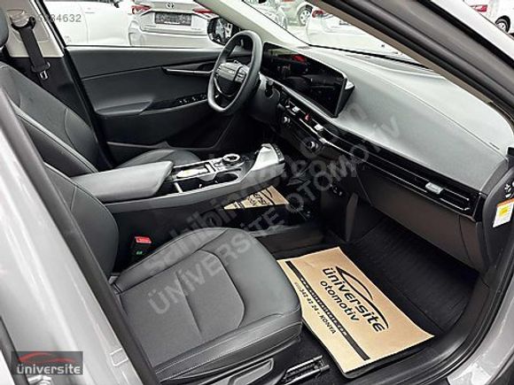 ÜNİVERSİTE_2025 KIA EV6 ELEGANCE_19' JANTLAR_4 KLTK ISITMA_HFZ