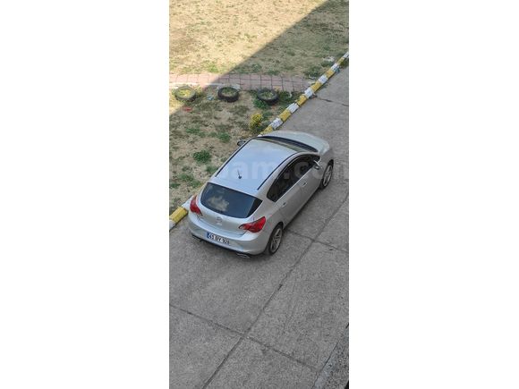 Bakımlı Opel Astra j kasa Tesla ekran