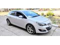 Bakımlı Opel Astra j kasa Tesla ekran