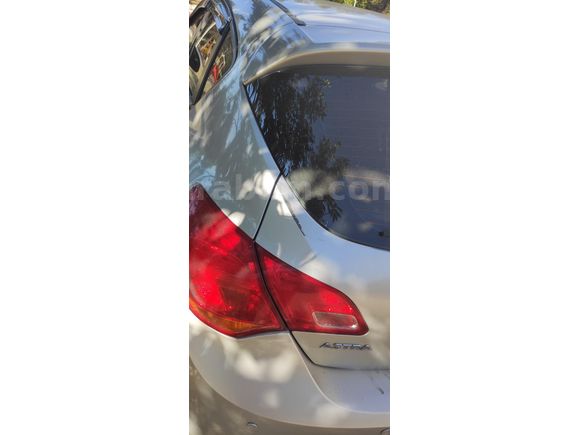 Bakımlı Opel Astra j kasa Tesla ekran