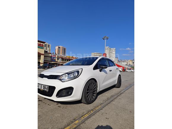 Sahibinden Kia Rio 1.4 CRDi Sporty 2012 Model