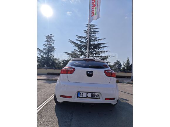 Sahibinden Kia Rio 1.4 CRDi Sporty 2012 Model