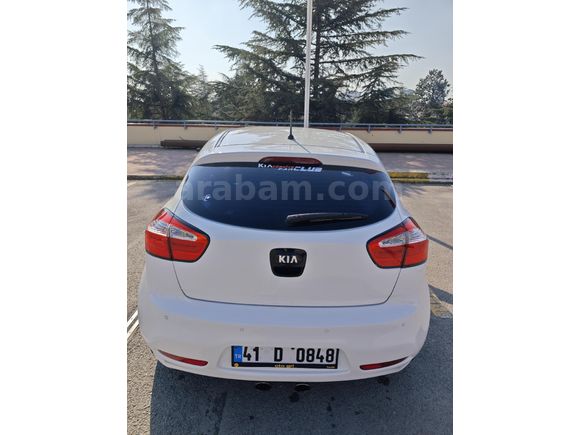 Sahibinden Kia Rio 1.4 CRDi Sporty 2012 Model