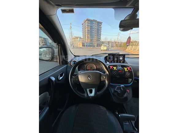 Sahibinden Renault Kangoo Multix 1.5 dCi Extreme 2015 Model 