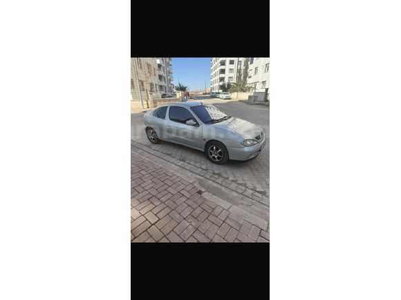 Sahibinden Renault Megane 1.6 Coupe e 2000 Model
