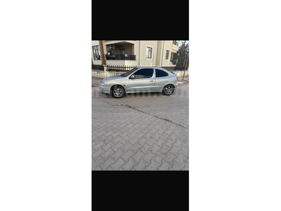 Sahibinden Renault Megane 1.6 Coupe e 2000 Model