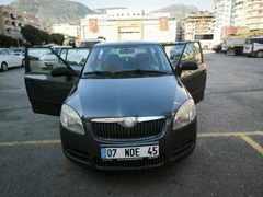 Öğretmenden Skoda Fabia 1.2 Ambiente 2009 Model  226.000 km Füme